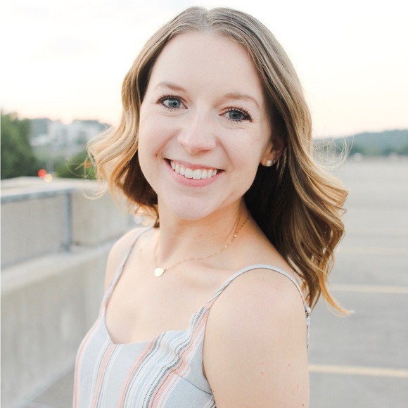 Meet your Posher, Samantha - Picture 1 of 1